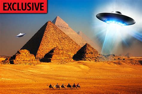 Jogue Aliens Pyramids online